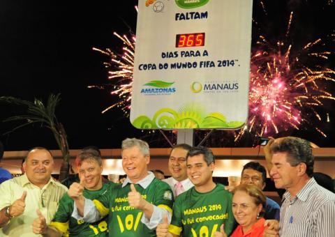   Governo do Estado e Prefeitura de Manaus inauguram relógio oficial de contagem regressiva para a Copa do Mundo de 2014